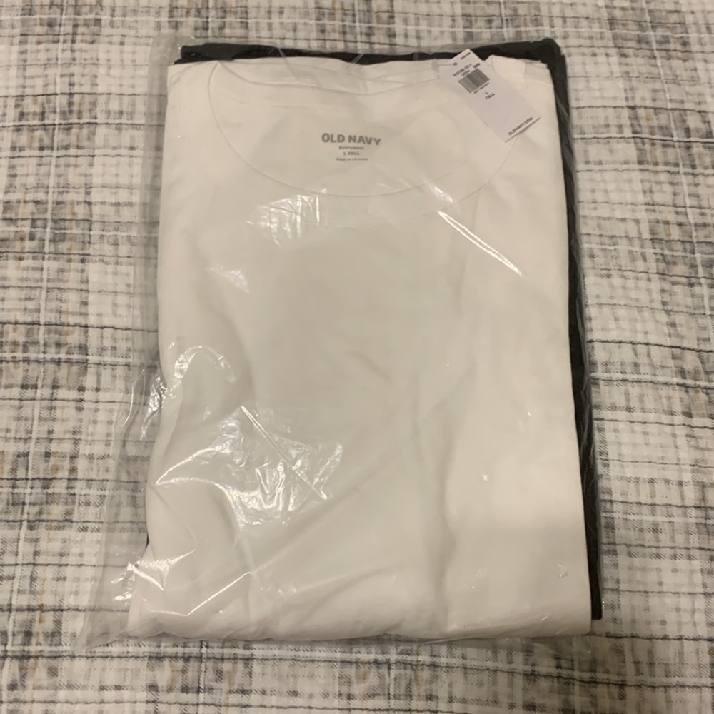 Old navy L tall everywear short sleeve crew neck t-shirt 3-pack NWT - Picture 2 of 10